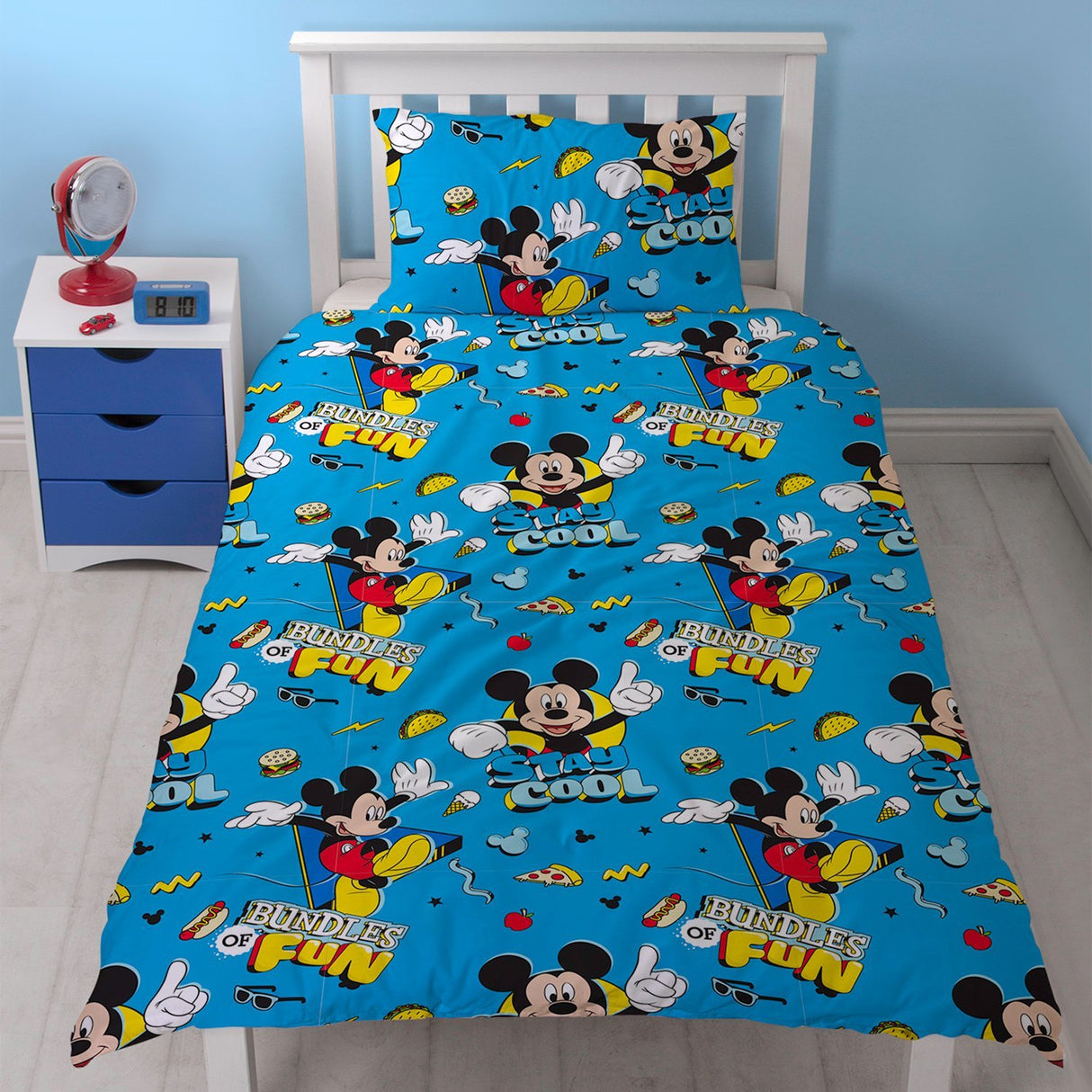 Disney Mickey Mouse 'Cool' Reversible Single Duvet & Pillowcase Set