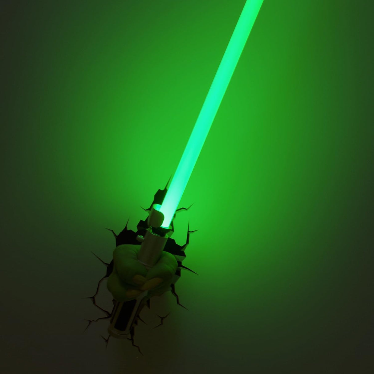 Star Wars Yoda Hand With Lightsaber - 3D LED Deco Light